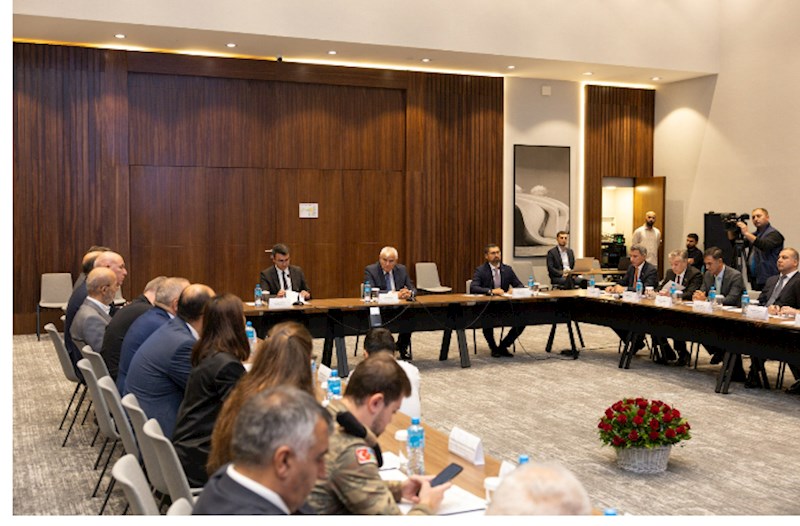 “Qarabağın azad olunması və dirçəlişində ictimai həmrəyliyin rolu” mövzusunda dəyirmi masa keçirilib — FOTOLAR