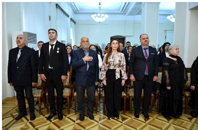 Yeni Azərbaycan Partiyası Səbail rayon təşkilatı və Milli Azərbaycan Tarix muzeyinin birgə təşkilatçılığı ilə “27 sentyabr Anım Günü” ilə əlaqədar tədbir keçirilib — FOTOLAR 