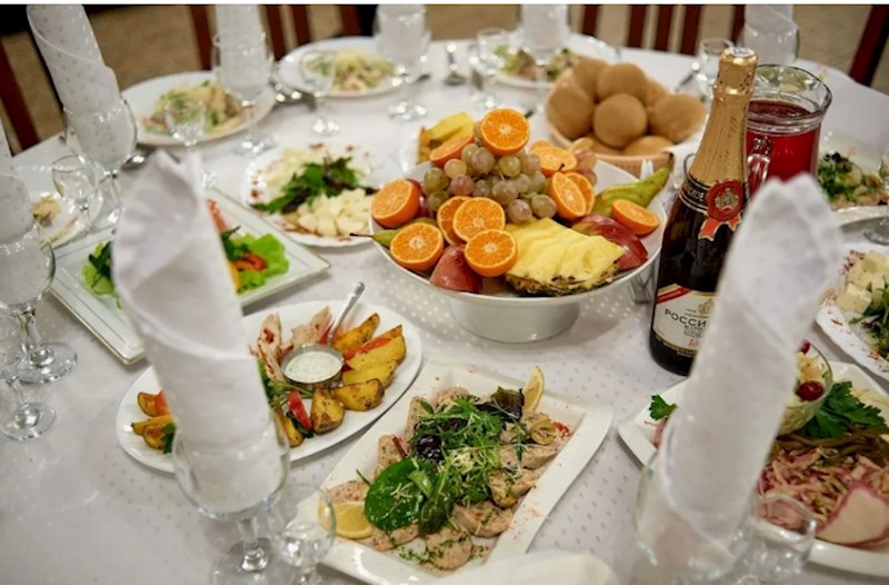 Bəzi restoranlar keyfiyyətsiz məhsullara üstünlük verir — Deputat