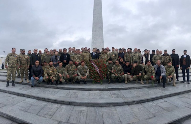 Xüsusi Təyinatlıların Qaziləri, Şəhid Ailələri və Veteranları İctimai Birliyi Şəhidlər Xiyabanını ziyarət edib — FOTOLAR