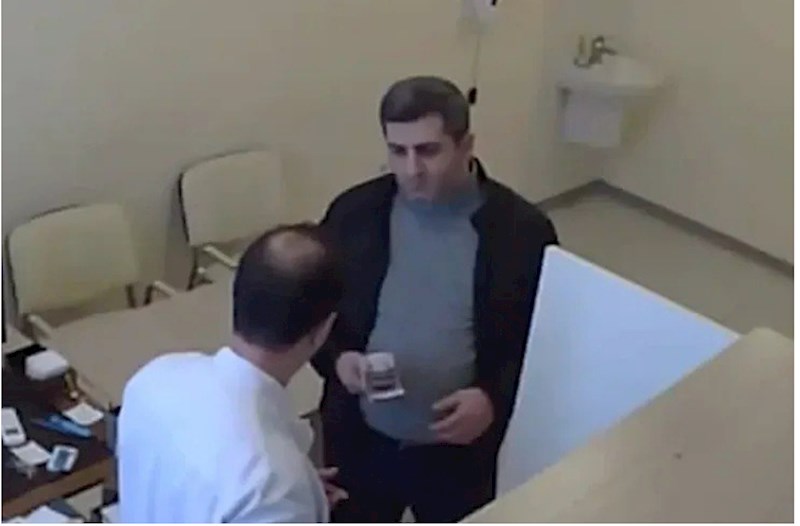 Narkoloji Mərkəzin direktoruna ağır cəza istənildi