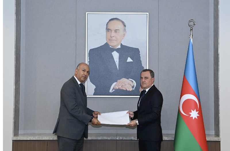 Misirin yeni səfiri etimadnaməsinin surətini Ceyhun Bayramova təqdim edib