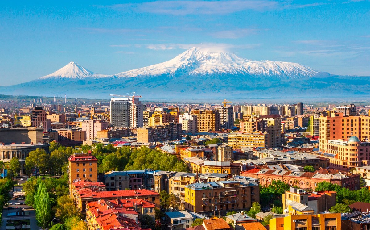 Paşinyan sülhdən danışır, İrəvanda separatçılar yürüş keçirir — Açıqlama
