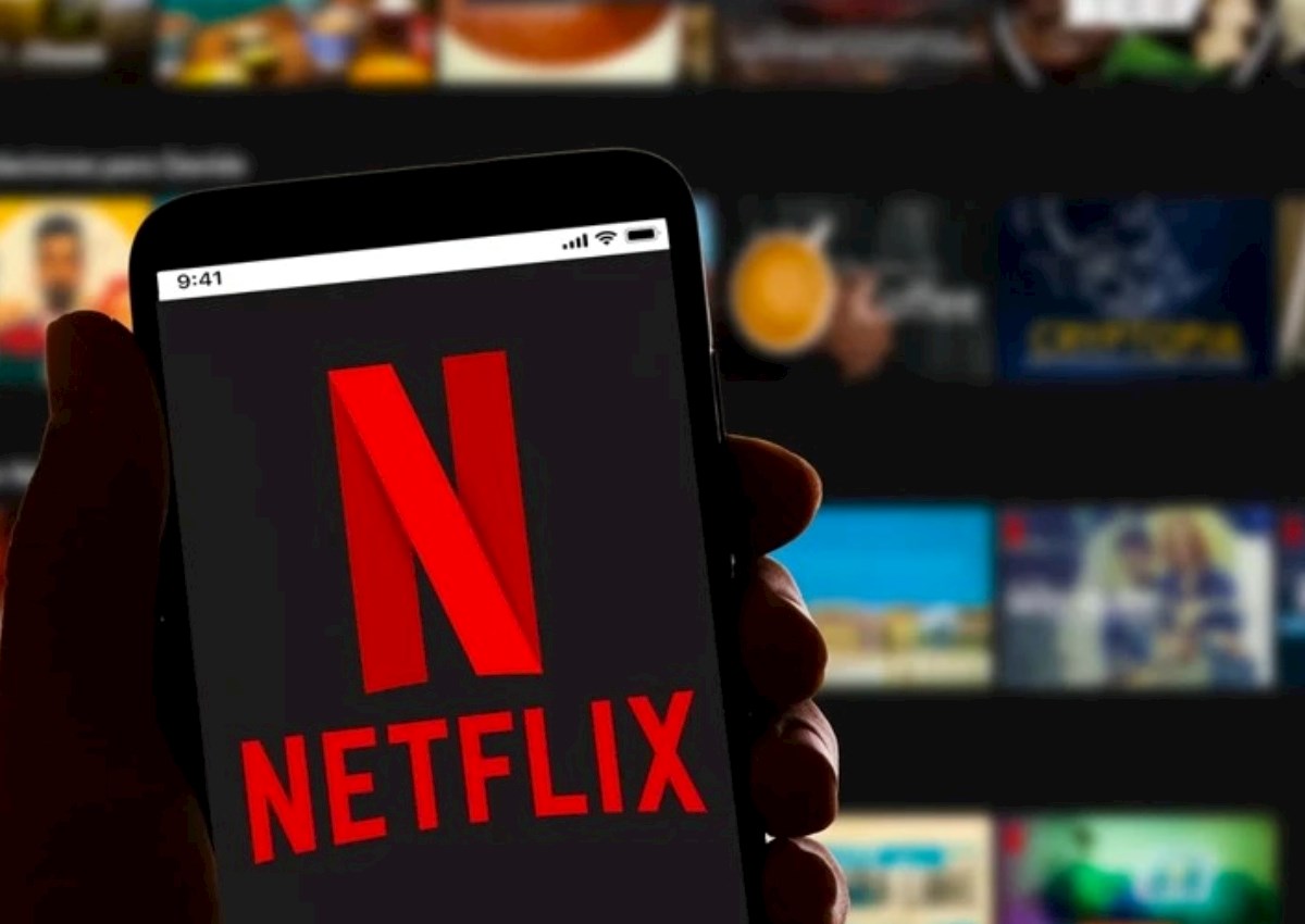 "Netflix"ə ittiham: Ailələrdən məlumat toplayaraq reklama çevirib? 