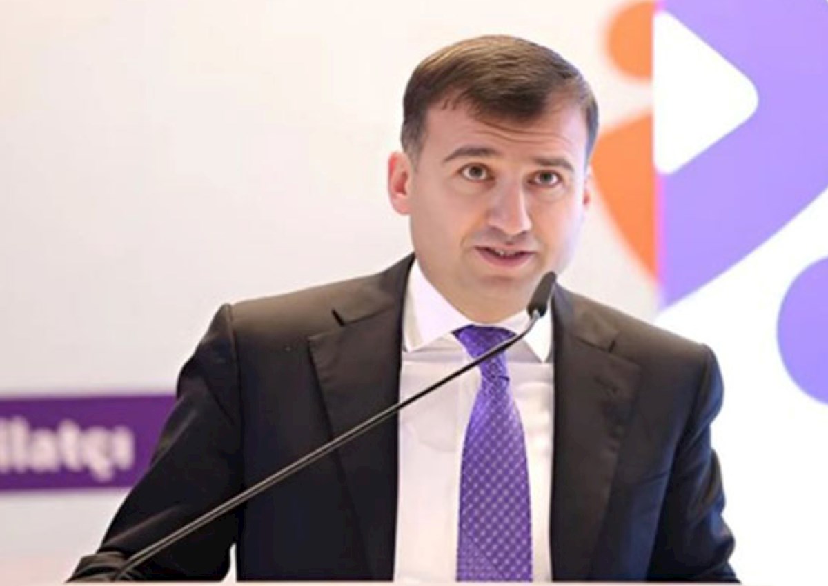 Statistika Komitəsinin şöbə müdirləri işdən çıxarıldı 