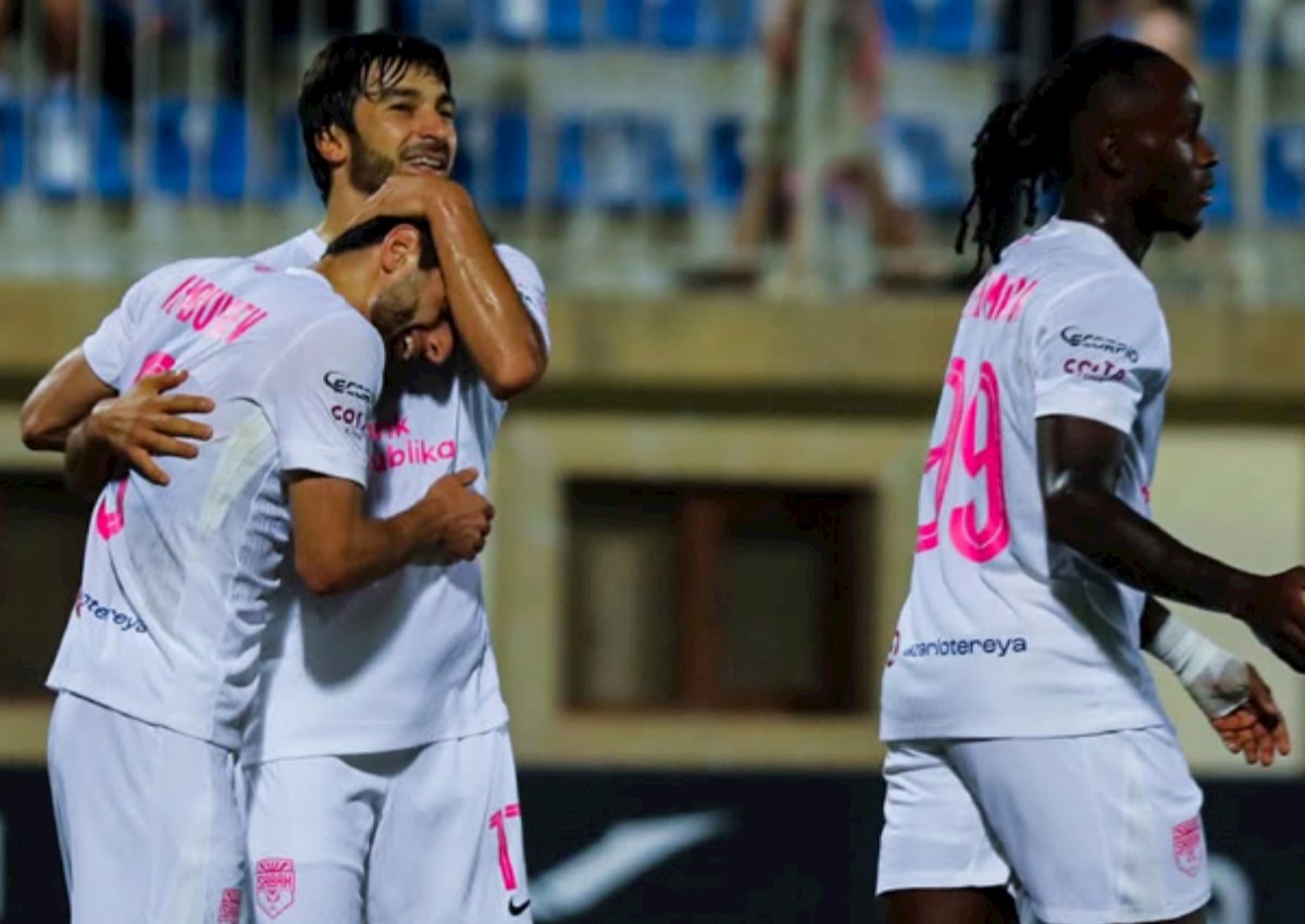 "Sabah" "Qarabağ" və "Xəzər Lənkəran"ın rekordunu təkrarladı