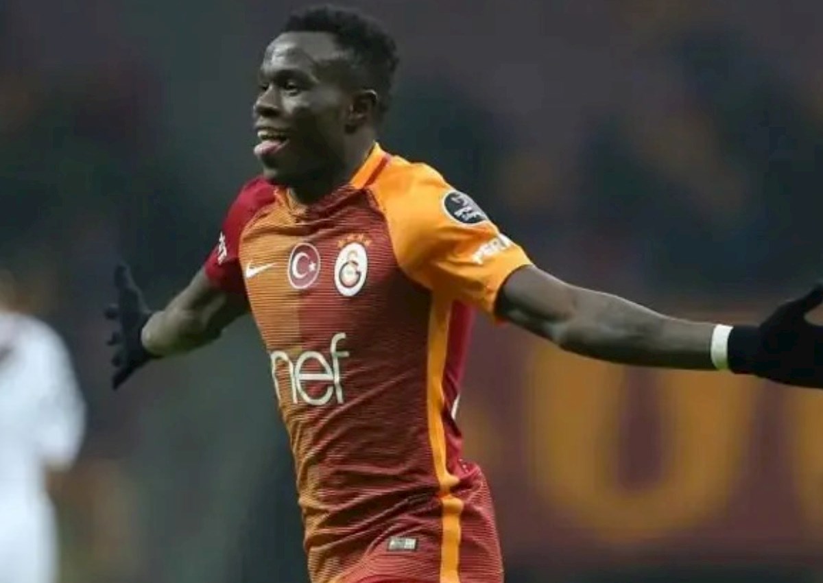 "Qalatasaray" və "Fənərbağça"nın sabiq ulduzu Yunanıstan klubuna keçdi 