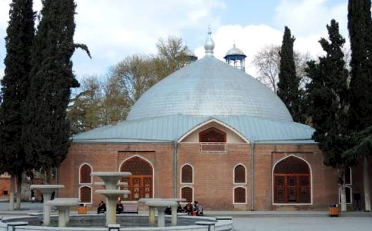 Şah Abbas məscidinin bərpasına başlanılıb — Rəsmi