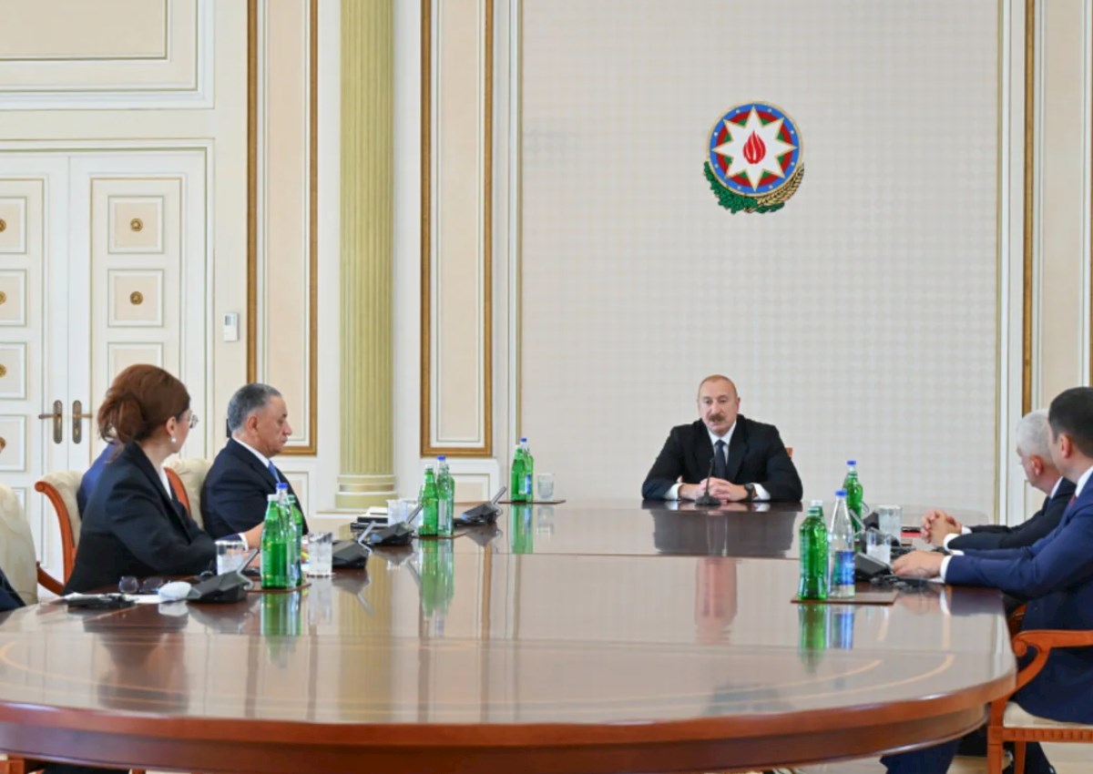 Azərbaycan Prezidenti: TDT çərçivəsində gənclər təşkilatlarımızın qarşılıqlı fəaliyyətinə daha çox diqqət yetirməliyik 