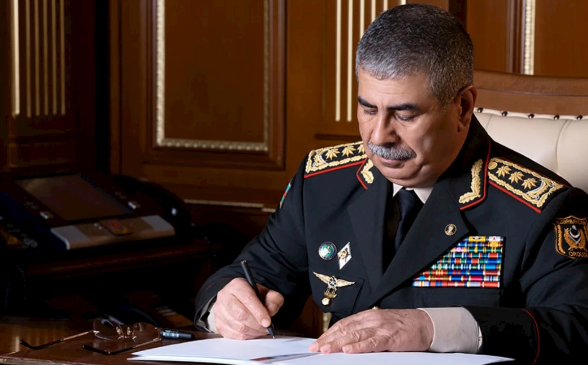Zakir Həsənov Pakistan tərəfinə başsağlığı verib 