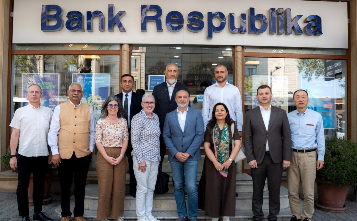 AİB Direktorlar Şurasının üzvləri Gəncədə Bank Respublika-nın maliyyələşdirdiyi bizneslərlə tanış olublar — FOTOLAR