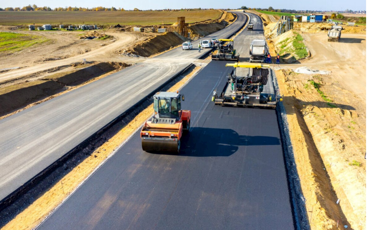 Şuşada yol çəkən şirkət içməli su borusunu sıradan çıxardı 