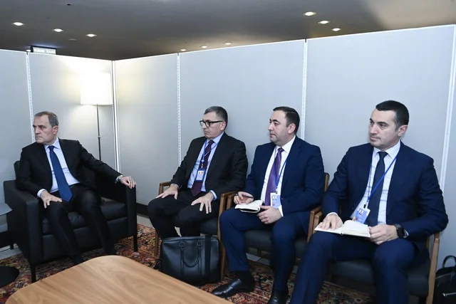 Azərbaycan və Ermənistan diplomatları Nyu-Yorkda yenidən görüşdülər - FOTOLAR