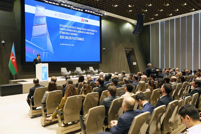 Dövlət Vergi Xidməti ilə TÜİB arasında Açıq Dialoq Platforması keçirildi - FOTOLAR