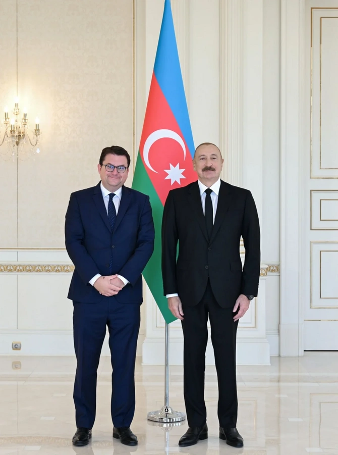 İlham Əliyev Avstriyanın Azərbaycanda yeni səfirini qəbul edib - FOTOLAR