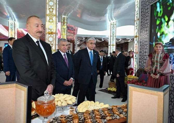 Prezident İlham Əliyev MDB Ölkələrinin Milli Kulinariya Festivalı ilə tanış olub, rəsmi qəbulda iştirak edib - FOTOLAR