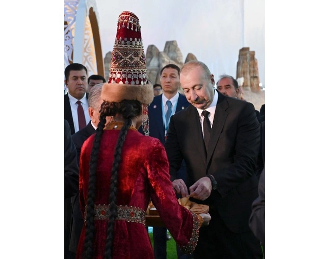 Prezident İlham Əliyev MDB Ölkələrinin Milli Kulinariya Festivalı ilə tanış olub, rəsmi qəbulda iştirak edib - FOTOLAR