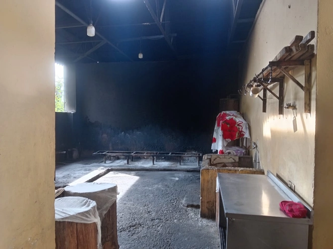 92 nəfərin zəhərləndiyi restoran bağlandı -FOTOLAR