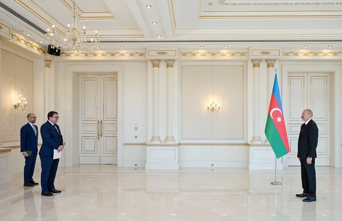İlham Əliyev Avstriyanın Azərbaycanda yeni səfirini qəbul edib - FOTOLAR