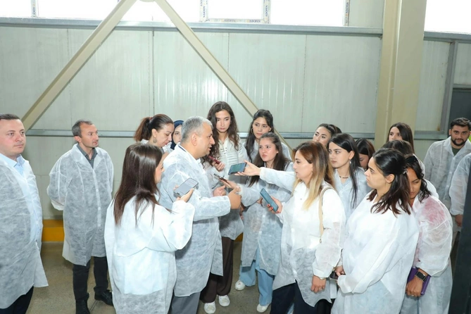 Azərsun Holdinq Təmizlik Kağızları Fabrikinə mediatur keçirib – FOTO
