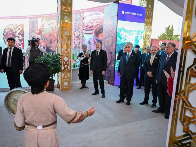 Prezident İlham Əliyev MDB Ölkələrinin Milli Kulinariya Festivalı ilə tanış olub, rəsmi qəbulda iştirak edib - FOTOLAR