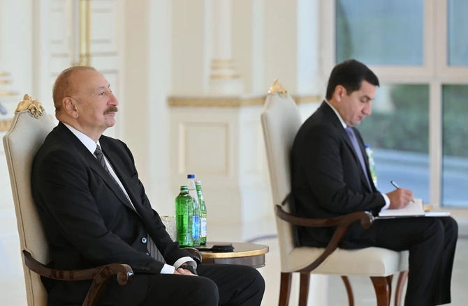 İlham Əliyev Estoniyanın Azərbaycanda yeni təyin olunmuş səfirini qəbul etdi — FOTOLAR
