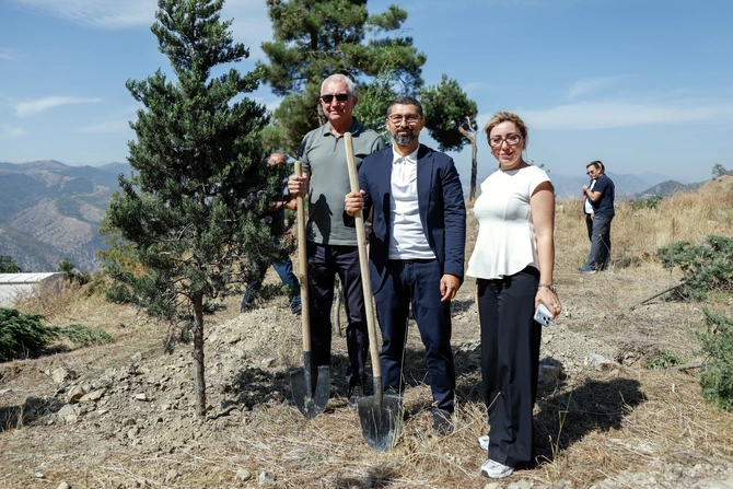 Anım Günü münasibətilə Laçında ağacəkmə aksiyası keçirildi - FOTOLAR