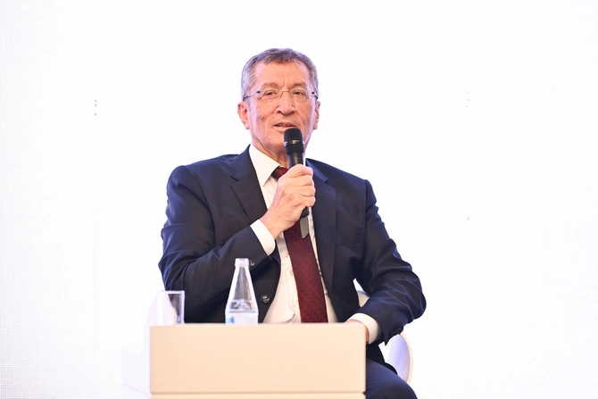 Bakıda professor Ziya Səlcuqun təhsil işçiləri üçün ustad dərsi keçirilib — FOTOLAR