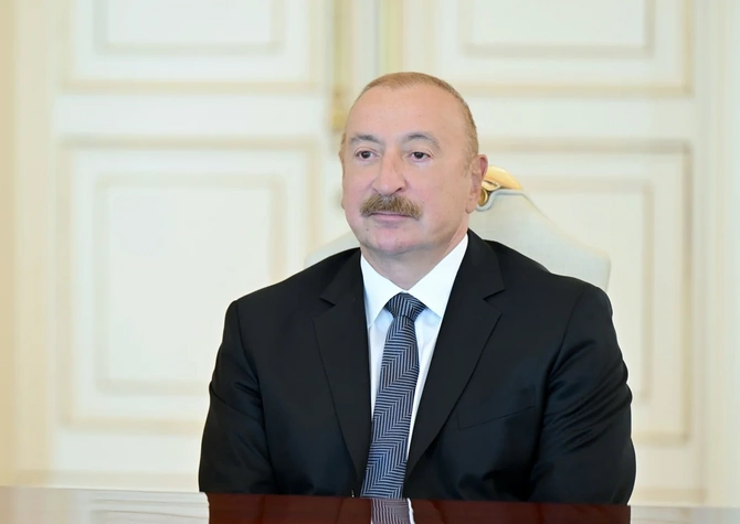 İlham Əliyev Çin və İtaliya şirkətlərinin rəhbər şəxslərini qəbul edib - FOTOLAR