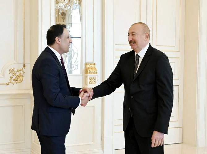İlham Əliyev Böyük Britaniyanın ticarət üzrə dövlət nazirini qəbul edib - FOTOLAR