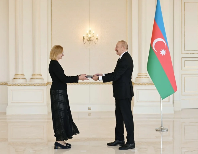 İlham Əliyev Estoniyanın Azərbaycanda yeni təyin olunmuş səfirini qəbul etdi — FOTOLAR