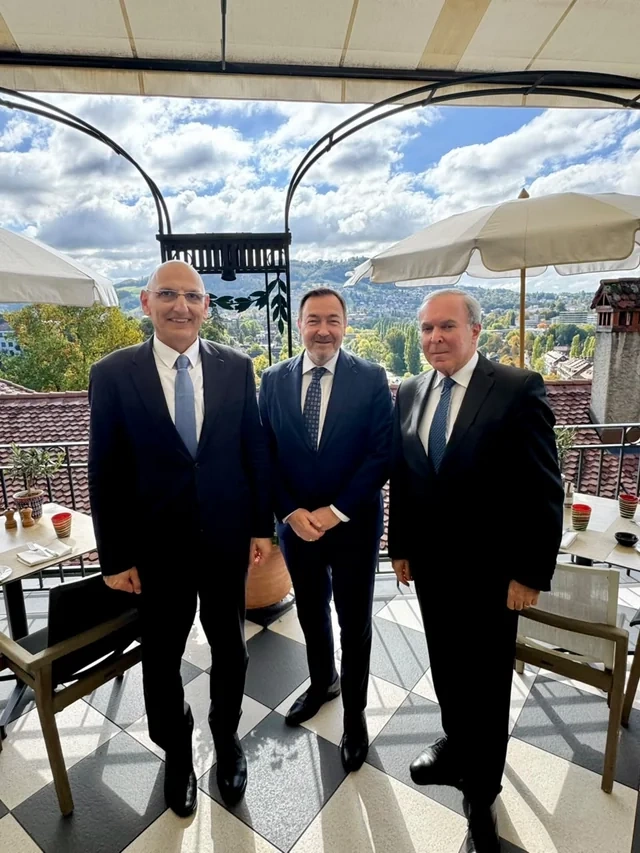 Elçin Əmirbəyov: Sülh sazişiylə Ermənistan Konstitusiyası arasında mövcud uyğunsuzluğun aradan qaldırılması prosesin təminatı üçün qaçılmazdır