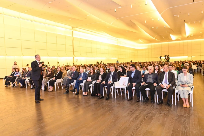 Bakıda professor Ziya Səlcuqun təhsil işçiləri üçün ustad dərsi keçirilib — FOTOLAR