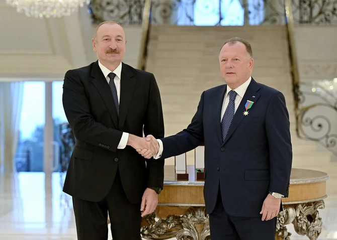 İlham Əliyev Beynəlxalq Cüdo Federasiyasının prezidentini qəbul edib - FOTOLAR İlham Əliyev Beynəlxalq Cüdo Federasiyasının prezidentini qəbul edib - FOTOLAR