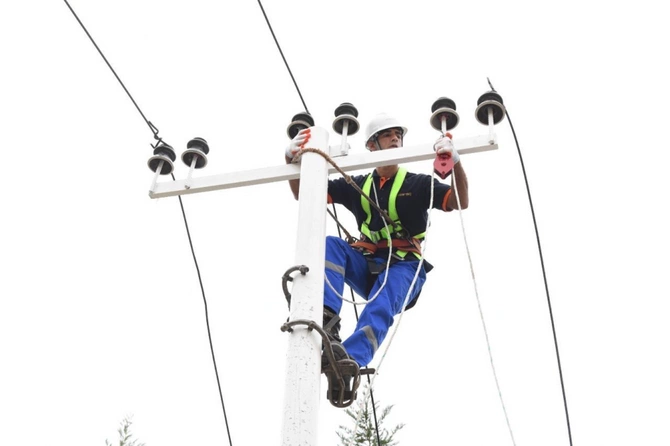 Yeni nəsil energetiklər: Şəbəkənin memarları ümumrespublika yarışının daha bir regional turu geridə qalıb - FOTOLAR Yeni nəsil energetiklər: Şəbəkənin memarları ümumrespublika yarışının daha bir regional turu geridə qalıb - FOTOLAR