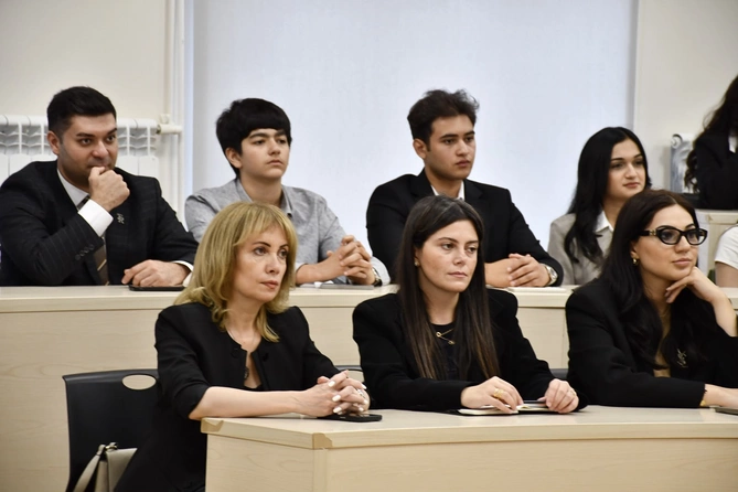 Qarabağ Universitetində yeni təşəbbüslər təqdim edilib - FOTOLAR