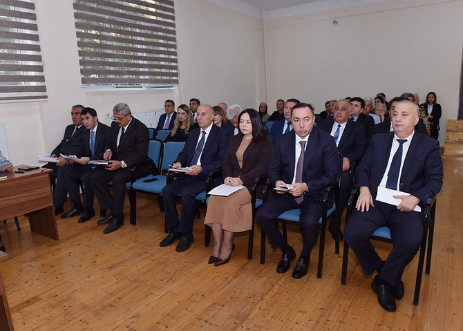 Zakir Fərəcov sakinlərin müraciətlərini yerində dinləyib - FOTOLAR