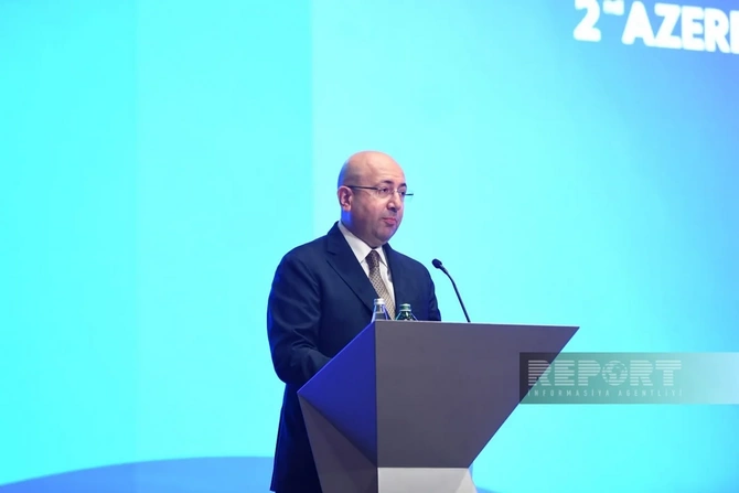 AIIF 2026-da Azərbaycanda yeni investisiya istiqamətləri ilə bağlı sessiya baş tutub - FOTOLAR AIIF 2026-da Azərbaycanda yeni investisiya istiqamətləri ilə bağlı sessiya baş tutub - FOTOLAR