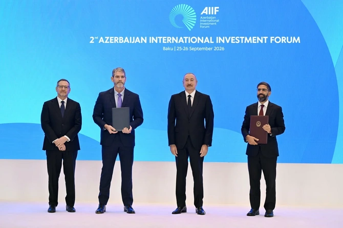 II Azərbaycan Beynəlxalq İnvestisiya Forumunda sənədlər mübadilə edilib - FOTOLAR