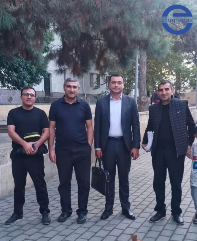 Həbsdə olan vəkillər azadlığa buraxıldılar - FOTO