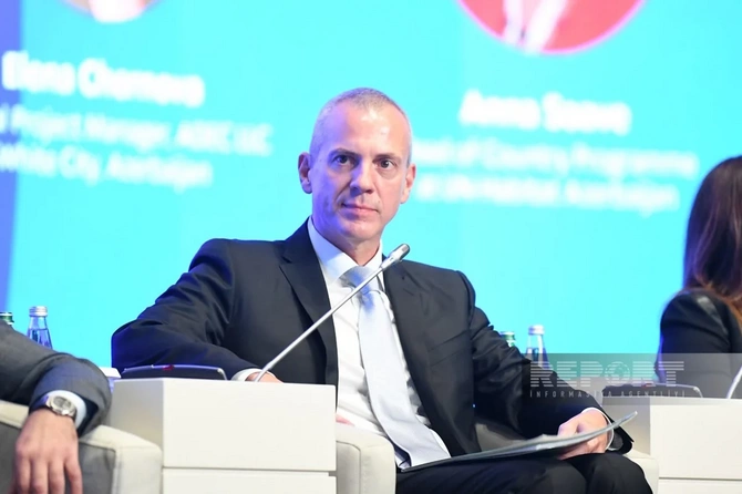 AIIF 2026-da Azərbaycanda yeni investisiya istiqamətləri ilə bağlı sessiya baş tutub - FOTOLAR AIIF 2026-da Azərbaycanda yeni investisiya istiqamətləri ilə bağlı sessiya baş tutub - FOTOLAR