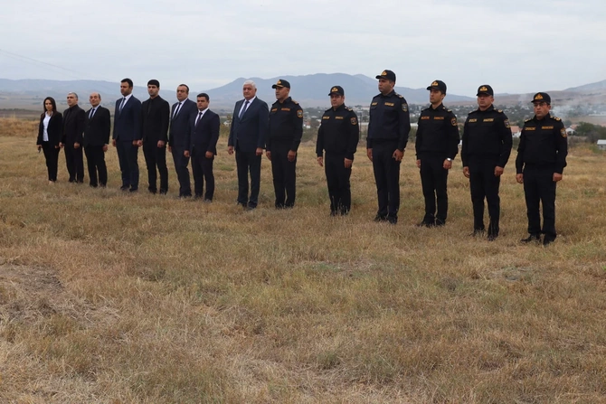 Xocalıda Anım Günü ilə bağlı Şəhidlər xiyabanı ziyarət olunub - FOTOLAR