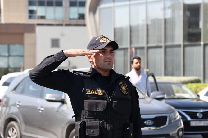 Şəhidlərimizin əziz xatirəsi bir dəqiqəlik sükutla anıldı - FOTOLAR