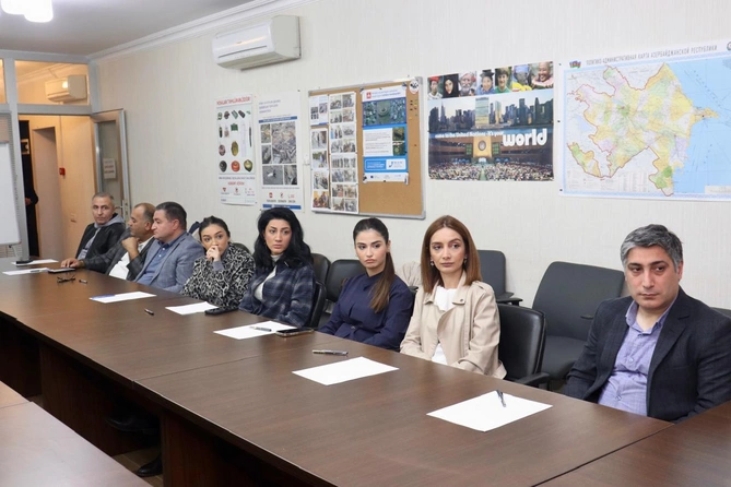 Səssiz tələ sənədli filmi təqdim olunub - FOTOLAR Səssiz tələ sənədli filmi təqdim olunub - FOTOLAR