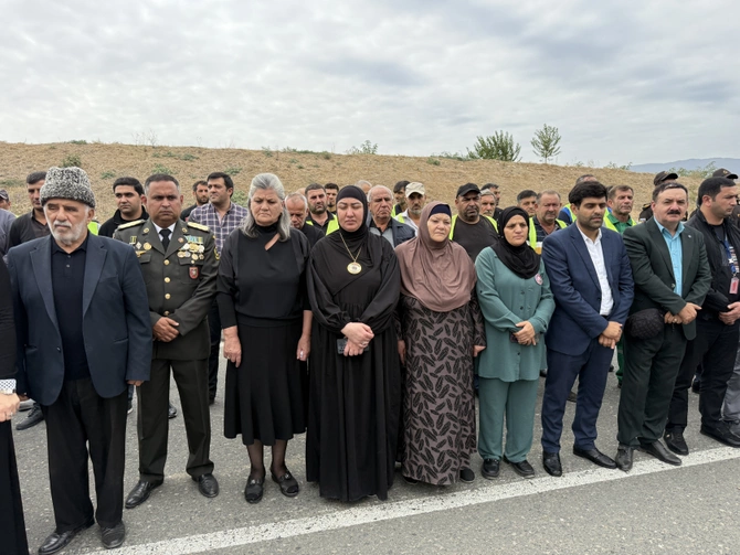 Füzulidə şəhidlərin xatirəsi bir dəqiqəlik sükutla yad edildi - FOTOLAR