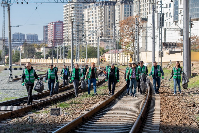 ADY yaşıl dünya naminə kütləvi iməcilik keçirdi - FOTOLAR ADY yaşıl dünya naminə kütləvi iməcilik keçirdi - FOTOLAR