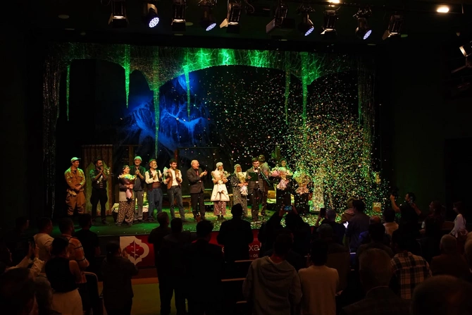 V Şəki Beynəlxalq Teatr Festivalı keçirilir - FOTOLAR