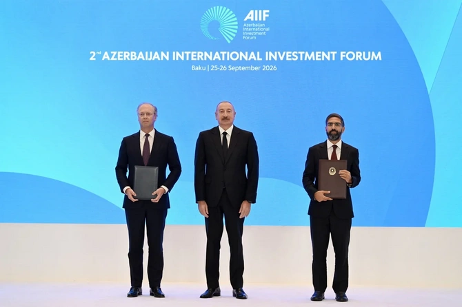 II Azərbaycan Beynəlxalq İnvestisiya Forumunda sənədlər mübadilə edilib - FOTOLAR