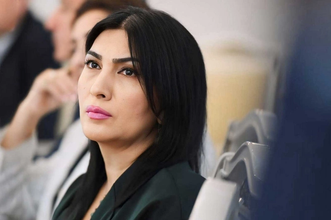 Deputat: Vahid məktəbli forması təhsil mühitində bərabərlik və məsuliyyət hissini gücləndirir Deputat: Vahid məktəbli forması təhsil mühitində bərabərlik və məsuliyyət hissini gücləndirir