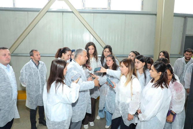 Azərsun Holdinq Təmizlik Kağızları Fabrikinə mediatur keçirib – FOTO